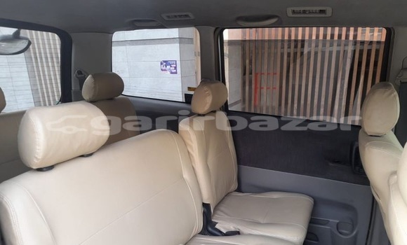 Buy Used 2002 Toyota Noah in Dhaka, Dhaka Buy Used 2002 Toyota Noah in Dhaka, Dhaka
