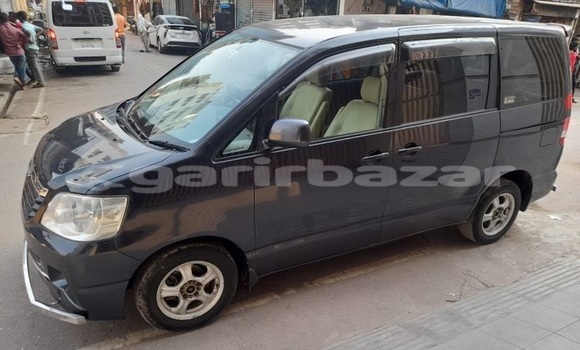 Buy Used 2002 Toyota Noah in Dhaka, Dhaka Buy Used 2002 Toyota Noah in Dhaka, Dhaka