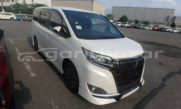 কেনা ব্যবহৃত Toyota Esquire White গাড়ী মধ্যে ঢাকা মধ্যে Dhaka কেনা ব্যবহৃত Toyota Esquire White গাড়ী মধ্যে ঢাকা মধ্যে Dhaka