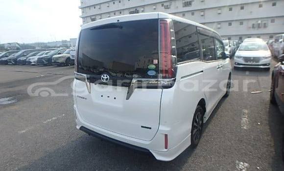 কেনা ব্যবহৃত Toyota Esquire White গাড়ী মধ্যে ঢাকা মধ্যে Dhaka কেনা ব্যবহৃত Toyota Esquire White গাড়ী মধ্যে ঢাকা মধ্যে Dhaka