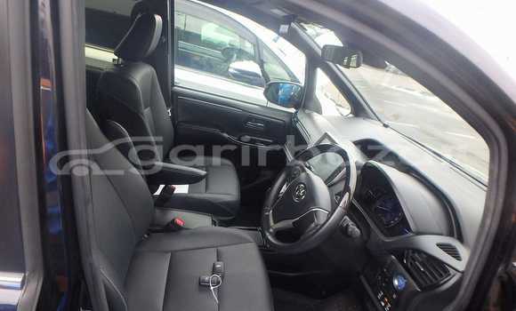 কেনা ব্যবহৃত Toyota Esquire Black গাড়ী মধ্যে ঢাকা মধ্যে Dhaka কেনা ব্যবহৃত Toyota Esquire Black গাড়ী মধ্যে ঢাকা মধ্যে Dhaka