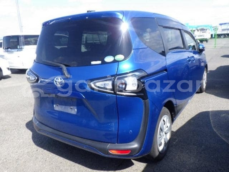 Big with watermark toyota sienta dhaka dhaka 47779