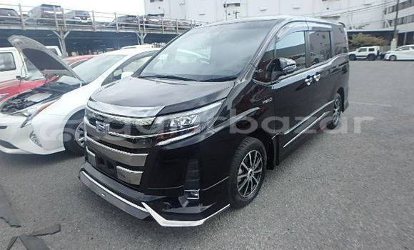 Buy Used 2020 Toyota Noah in Dhaka, Dhaka Buy Used 2020 Toyota Noah in Dhaka, Dhaka