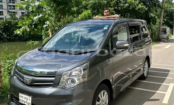 Buy Used Toyota Noah x-2 door power 2020 in Baniachang, Habiganj Buy Used Toyota Noah x-2 door power 2020 in Baniachang, Habiganj