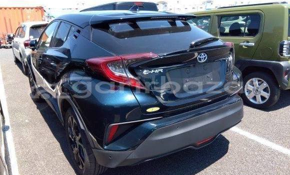Buy Used 2019 Toyota C-HR in Dhaka, Dhaka Buy Used 2019 Toyota C-HR in Dhaka, Dhaka