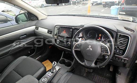 Buy Used 2013 Mitsubishi Outlandar in Dhaka, Dhaka Buy Used 2013 Mitsubishi Outlandar in Dhaka, Dhaka