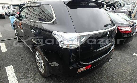 Buy Used 2013 Mitsubishi Outlandar in Dhaka, Dhaka Buy Used 2013 Mitsubishi Outlandar in Dhaka, Dhaka