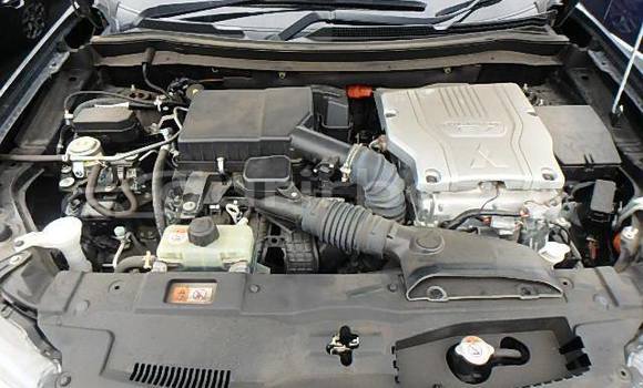 Buy Used 2013 Mitsubishi Outlandar in Dhaka, Dhaka Buy Used 2013 Mitsubishi Outlandar in Dhaka, Dhaka