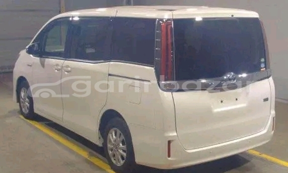 Buy Used Toyota Noah 2004 in Bajitpur, Kishorganj Buy Used Toyota Noah 2004 in Bajitpur, Kishorganj