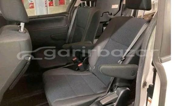 Buy Used Toyota Noah 2004 in Bajitpur, Kishorganj Buy Used Toyota Noah 2004 in Bajitpur, Kishorganj