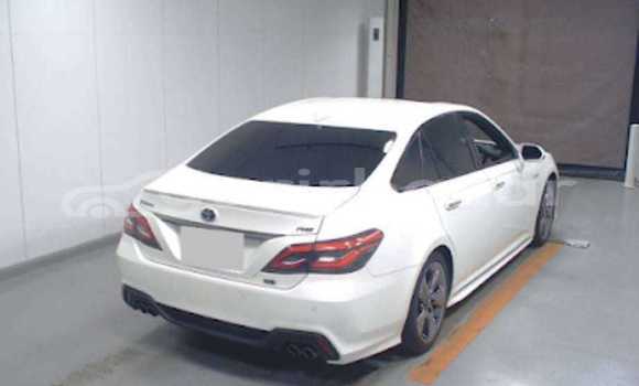 কেনা ব্যবহৃত Toyota Crown White গাড়ী মধ্যে ঢাকা মধ্যে Dhaka কেনা ব্যবহৃত Toyota Crown White গাড়ী মধ্যে ঢাকা মধ্যে Dhaka