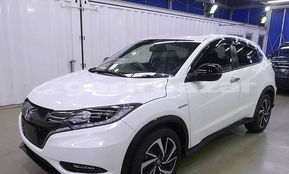 কেনা আমদানি Honda Vezel White গাড়ী মধ্যে ঢাকা মধ্যে Dhaka কেনা আমদানি Honda Vezel White গাড়ী মধ্যে ঢাকা মধ্যে Dhaka