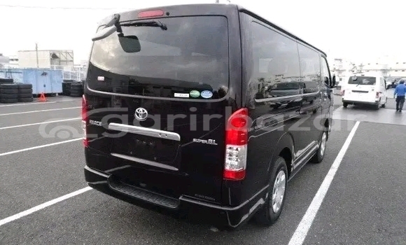Buy Used Toyota Hiace dual ac projection l 2019 in Bandarban, Bandarban Buy Used Toyota Hiace dual ac projection l 2019 in Bandarban, Bandarban