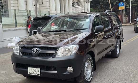 Buy Used 2007 Toyota Hilux in Dhaka, Dhaka Buy Used 2007 Toyota Hilux in Dhaka, Dhaka