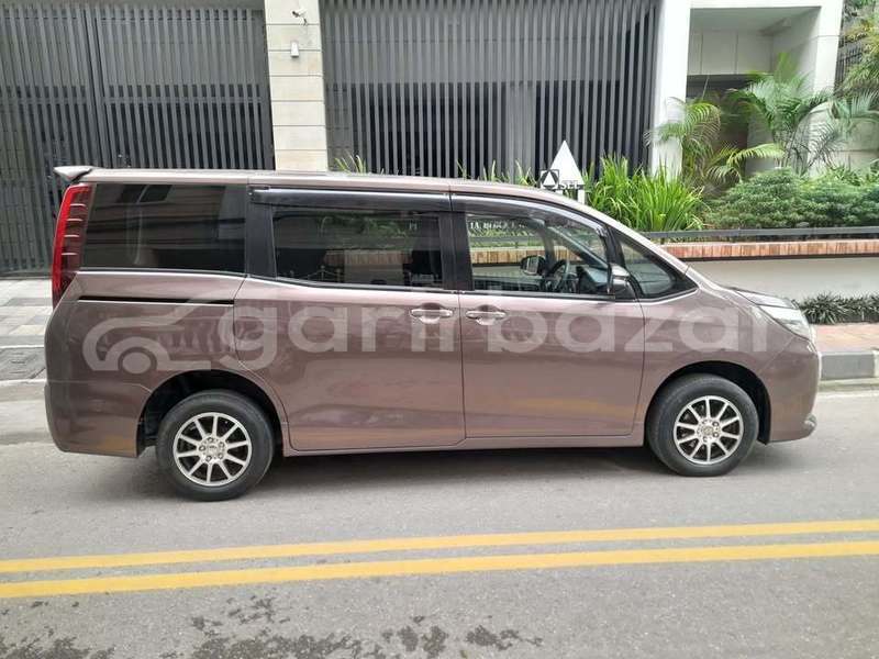 Big with watermark toyota esquire dhaka dhaka 47909