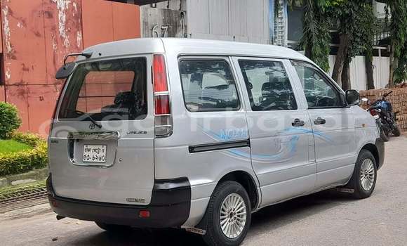 Buy Used 2006 Toyota noah kr42 in Dhaka, Dhaka Buy Used 2006 Toyota noah kr42 in Dhaka, Dhaka