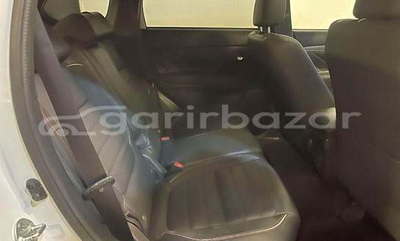 কেনা ব্যবহৃত Mitsubishi outlandar White গাড়ী মধ্যে ঢাকা মধ্যে Dhaka কেনা ব্যবহৃত Mitsubishi outlandar White গাড়ী মধ্যে ঢাকা মধ্যে Dhaka