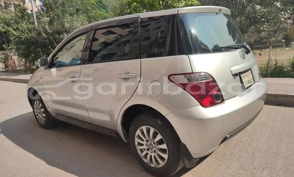 Buy Used Toyota Ist blue 2004 in Bandarban, Bandarban Buy Used Toyota Ist blue 2004 in Bandarban, Bandarban