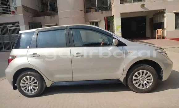 Buy Used Toyota Ist blue 2004 in Bandarban, Bandarban Buy Used Toyota Ist blue 2004 in Bandarban, Bandarban