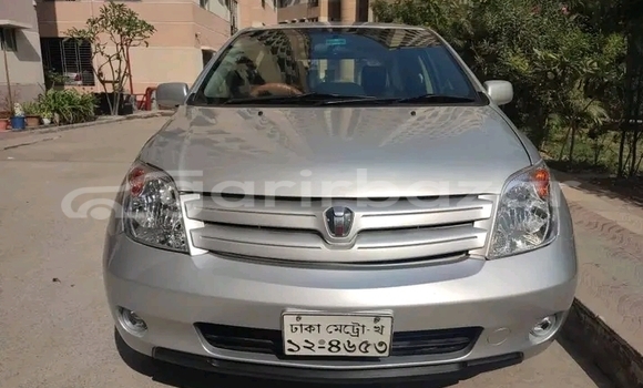 Buy Used Toyota Ist blue 2004 in Bandarban, Bandarban Buy Used Toyota Ist blue 2004 in Bandarban, Bandarban