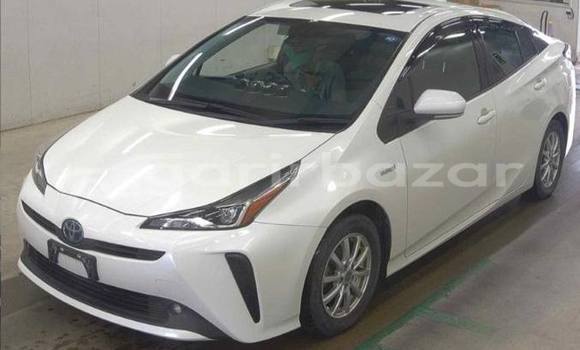Buy Used 2019 Toyota Auris sunroof 2013 in Dhaka, Dhaka Buy Used 2019 Toyota Auris sunroof 2013 in Dhaka, Dhaka