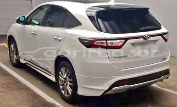 Buy Used 2019 Toyota Harrier in Dhaka, Dhaka Buy Used 2019 Toyota Harrier in Dhaka, Dhaka