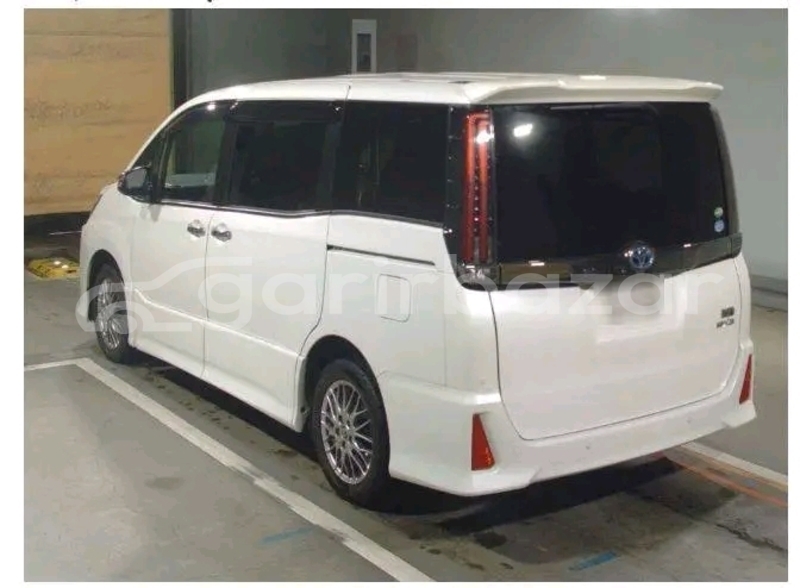 Big with watermark toyota noah khulna bagerhat 47991