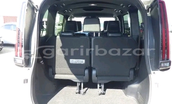 Buy Used Toyota Esquire g in Bajitpur, Kishorganj Buy Used Toyota Esquire g in Bajitpur, Kishorganj