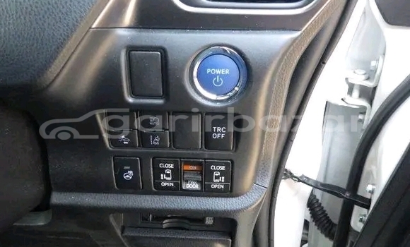 Buy Used Toyota Esquire g in Bajitpur, Kishorganj Buy Used Toyota Esquire g in Bajitpur, Kishorganj