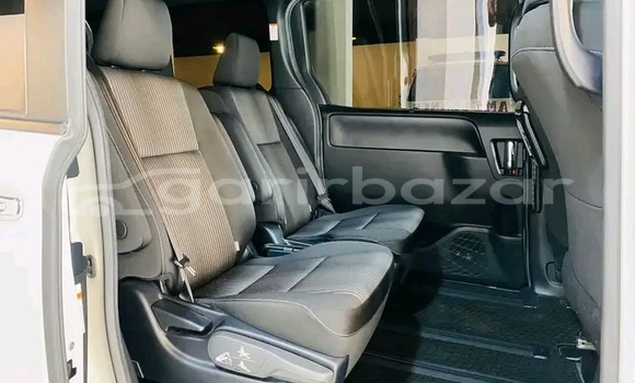 Buy Used Toyota Voxy hybrid v 2019 in Bajitpur, Kishorganj Buy Used Toyota Voxy hybrid v 2019 in Bajitpur, Kishorganj