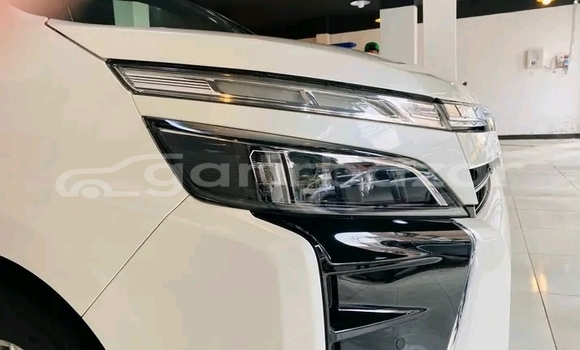 Buy Used Toyota Voxy hybrid v 2019 in Bajitpur, Kishorganj Buy Used Toyota Voxy hybrid v 2019 in Bajitpur, Kishorganj