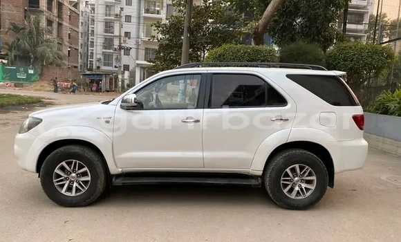 Buy Used Toyota Fortuner in Bajitpur, Kishorganj Buy Used Toyota Fortuner in Bajitpur, Kishorganj
