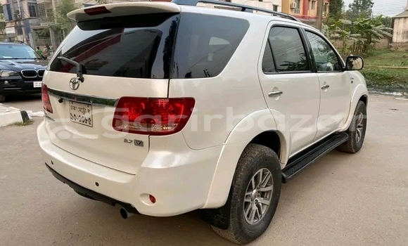 Buy Used Toyota Fortuner in Bajitpur, Kishorganj Buy Used Toyota Fortuner in Bajitpur, Kishorganj