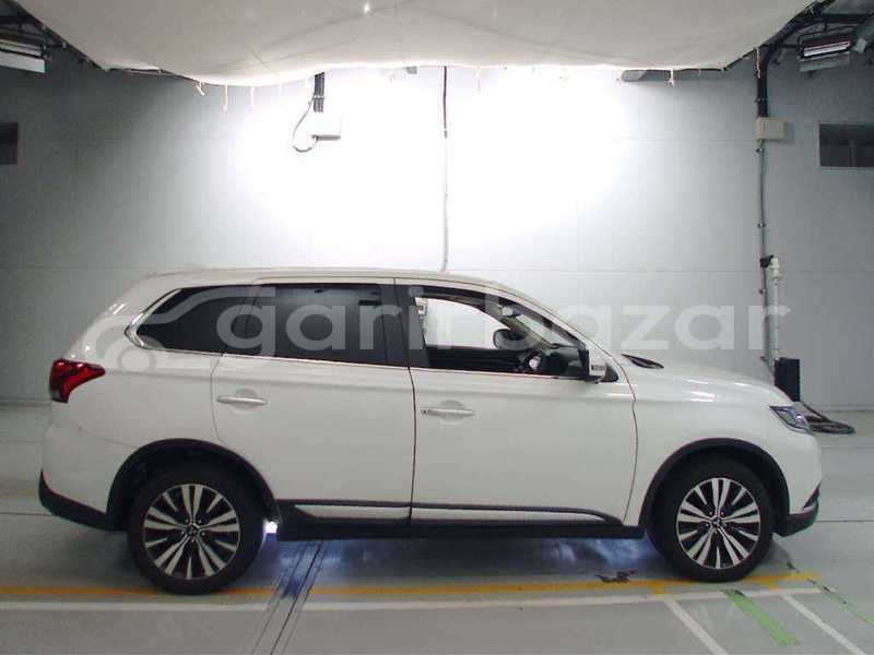 Big with watermark mitsubishi outlandar dhaka dhaka 48010