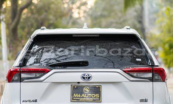 Buy Used 2020 Toyota RAV4 in Dhaka, Dhaka Buy Used 2020 Toyota RAV4 in Dhaka, Dhaka