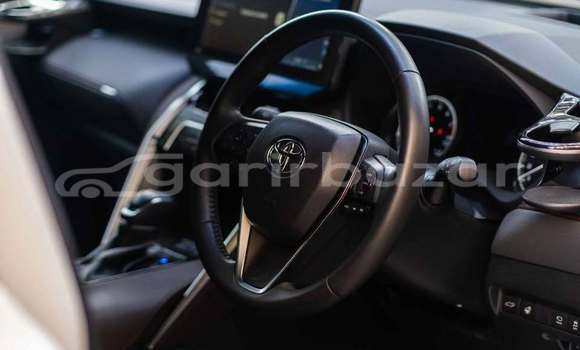 Buy Used 2020 Toyota Harrier in Dhaka, Dhaka Buy Used 2020 Toyota Harrier in Dhaka, Dhaka