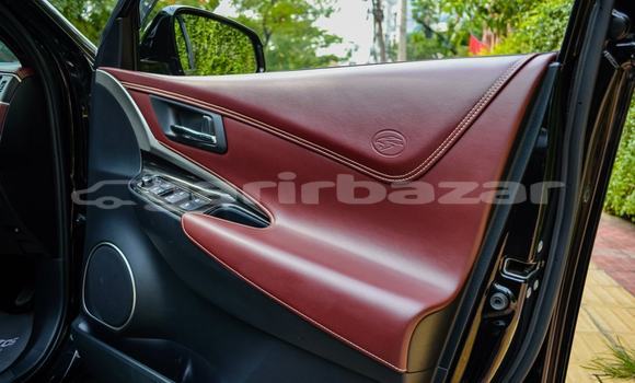 Buy Used 2017 Toyota Harrier in Dhaka, Dhaka Buy Used 2017 Toyota Harrier in Dhaka, Dhaka