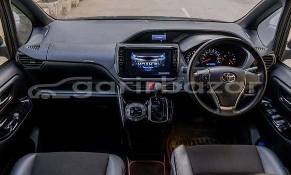 Buy Used 2019 Toyota Noah in Dhaka, Dhaka Buy Used 2019 Toyota Noah in Dhaka, Dhaka