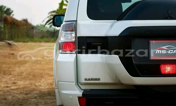 Buy Used Mitsubishi Pajero in Dhaka, Dhaka Buy Used Mitsubishi Pajero in Dhaka, Dhaka