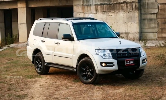 Buy Used Mitsubishi Pajero in Dhaka, Dhaka Buy Used Mitsubishi Pajero in Dhaka, Dhaka
