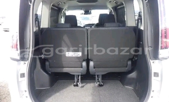 Buy Used Toyota Noah in Bandarban, Bandarban Buy Used Toyota Noah in Bandarban, Bandarban