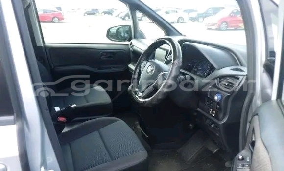 Buy Used Toyota Noah in Bandarban, Bandarban Buy Used Toyota Noah in Bandarban, Bandarban