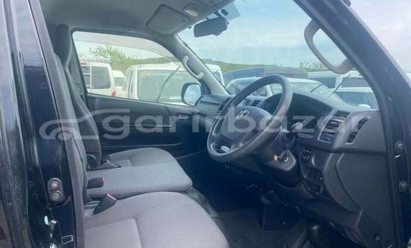 Buy Used 2019 Toyota Hiace in Dhaka, Dhaka Buy Used 2019 Toyota Hiace in Dhaka, Dhaka
