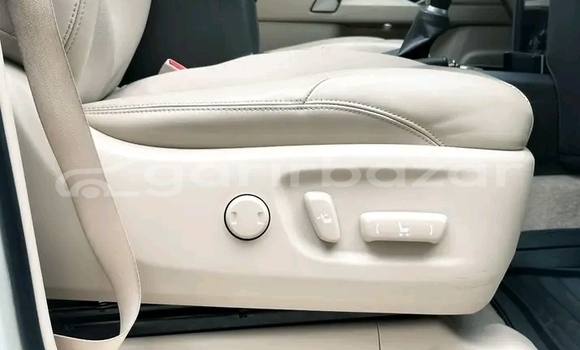 Buy Used Toyota Land Cruiser Prado in Dhaka, Dhaka Buy Used Toyota Land Cruiser Prado in Dhaka, Dhaka