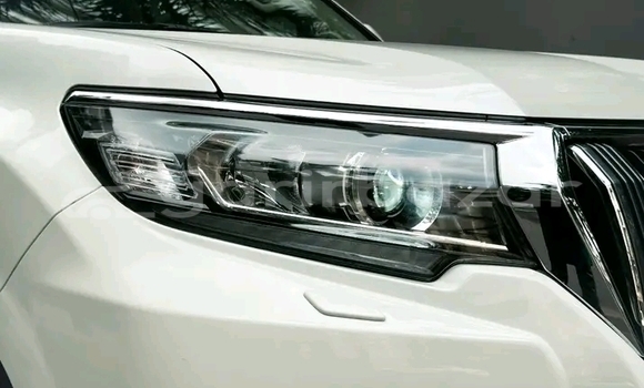 Buy Used Toyota Land Cruiser Prado in Dhaka, Dhaka Buy Used Toyota Land Cruiser Prado in Dhaka, Dhaka