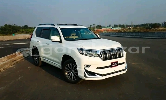 Buy Used Toyota Land Cruiser Prado in Dhaka, Dhaka Buy Used Toyota Land Cruiser Prado in Dhaka, Dhaka