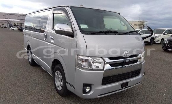 Buy Used 2019 Toyota Hiace in Dhaka, Dhaka Buy Used 2019 Toyota Hiace in Dhaka, Dhaka