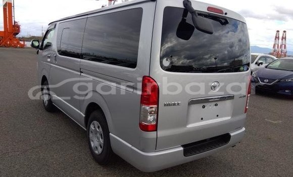 Buy Used 2019 Toyota Hiace in Dhaka, Dhaka Buy Used 2019 Toyota Hiace in Dhaka, Dhaka