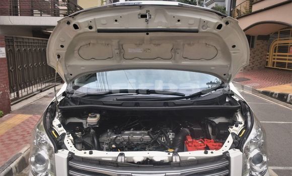 কেনা ব্যবহৃত Toyota Noah White গাড়ী মধ্যে ঢাকা মধ্যে Dhaka কেনা ব্যবহৃত Toyota Noah White গাড়ী মধ্যে ঢাকা মধ্যে Dhaka