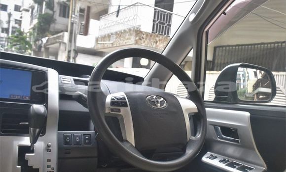 কেনা ব্যবহৃত Toyota Noah White গাড়ী মধ্যে ঢাকা মধ্যে Dhaka কেনা ব্যবহৃত Toyota Noah White গাড়ী মধ্যে ঢাকা মধ্যে Dhaka